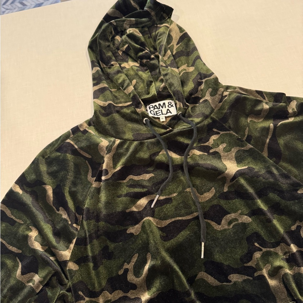 PAM & GELA Velvet Camo Hooded Sweatshirt - Picture 4 of 9
